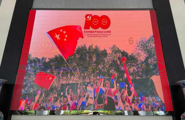 杨颖抠图事件后，新剧还会出现抠图神操作吗？